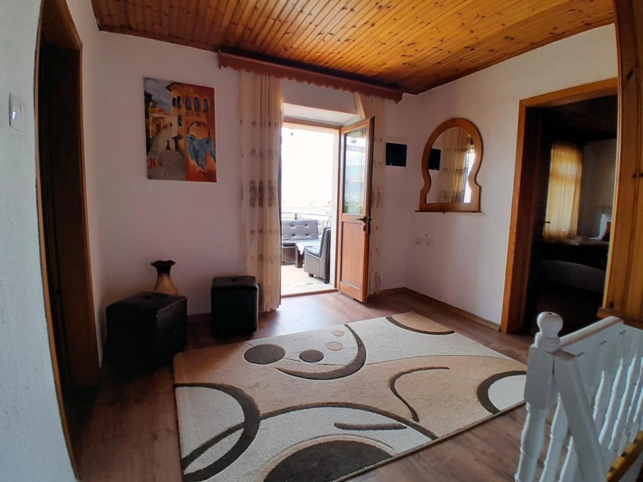 Guest House Ejona Gjirokastër المظهر الخارجي الصورة